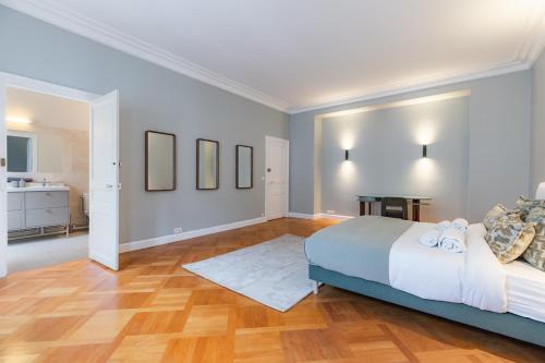 Exceptional Luxury Apartment near Avenue Foch in Paris 16th