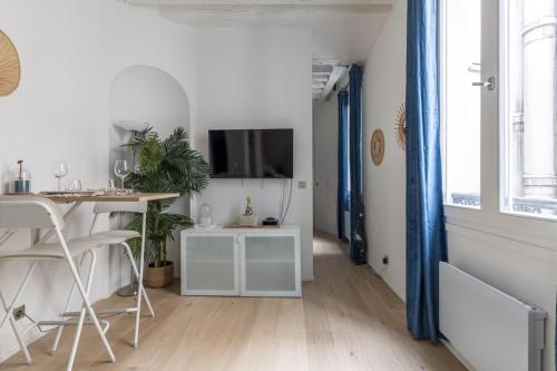 Saint Germain des Pres - Charming Studio