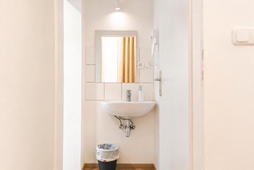 Comfy 2BR Apartment Best For Long Stay