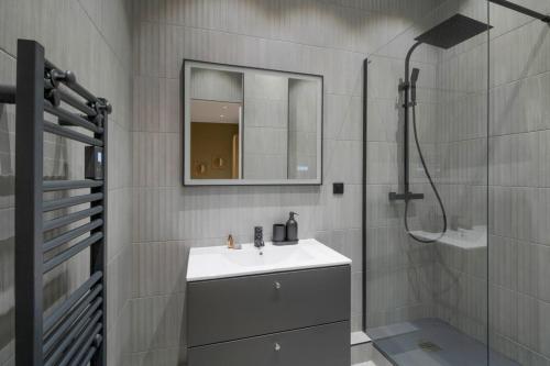 Charming 1BR air-conditioned - Close to Trocadéro
