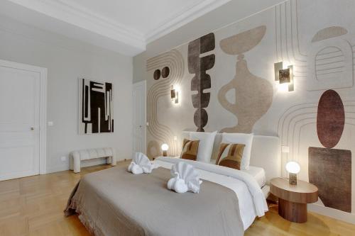 Parisian Elegance & Comfort for 4 people