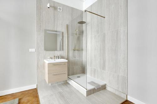 Beautiful AC apartment - Close to Trocadéro