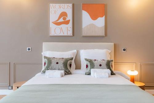 Elegant and Spacious 4-Bedroom Apartment in Paris 16th