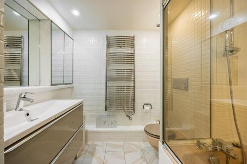 Cozy studio Arc de Triomphe Champs Elysées 8th