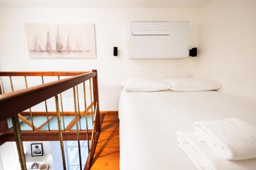 [Station - City Center] Studio Flat