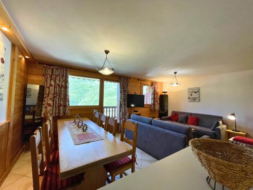 Les Menuires : Duplex 4 Pièces 8/10 pers, Wifi, Casier à Skis - FR-1-452-83