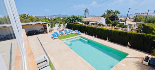 Calpe chalet privado 7 min de la playa piscina wifi parking aire barbacoa grupos