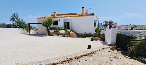 Calpe chalet privado 7 min de la playa piscina wifi parking aire barbacoa grupos