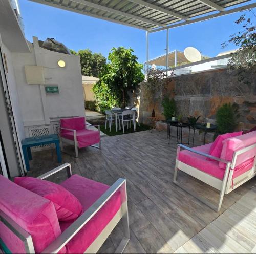 Bungalow 2-4 Playa del Ingles with Jacuzzi
