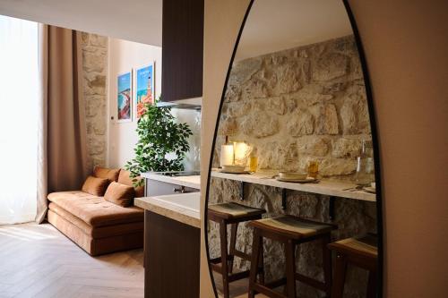 Apartment Duplex - AC - Wi-Fi - Nice center