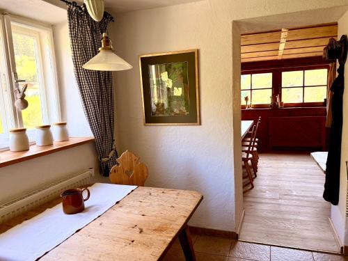Haus Freistabl - Uriges Bauernhaus für 6 Personen mit Sauna & Bergblick im Ötztal