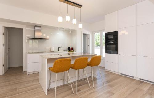 Beautiful Home In Biograd Na Moru