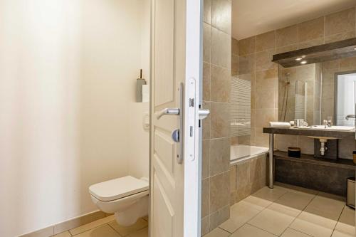 Charming Apartment a c 2BR 6P - Cannes