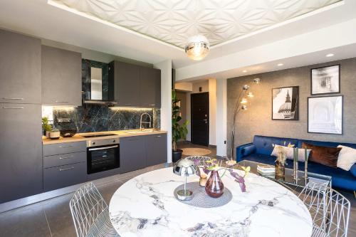 Socrates Suite C2 - Elevated City Stay in Kalamata