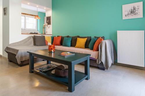 Erika's Oasis - Stylish Gem inthe Heart of History