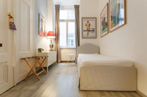 Generous Apartment Vienna Opera