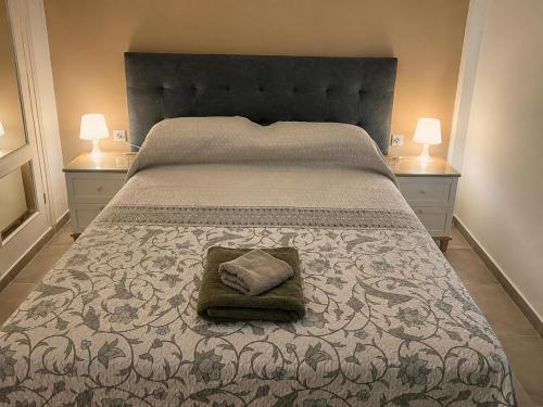 Arona 2-Bed Apt Sleeps 5 with Pool & Parking