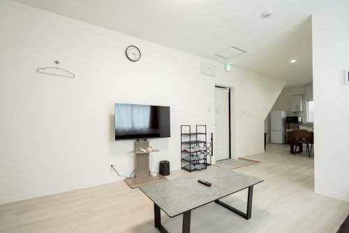 Newly Opened 30 Sec to Kuromon Market Walk to Namba Kuromon 3F
