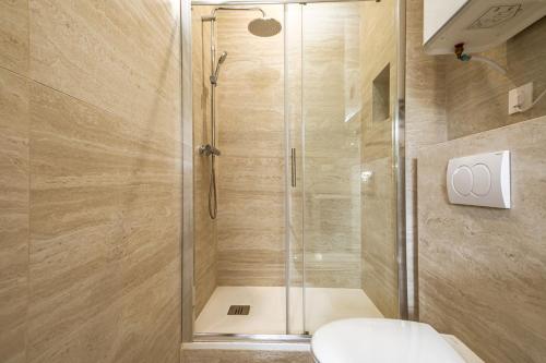 Stylish 1-Bedroom Apartment with Air Conditioning in Paris 17th
