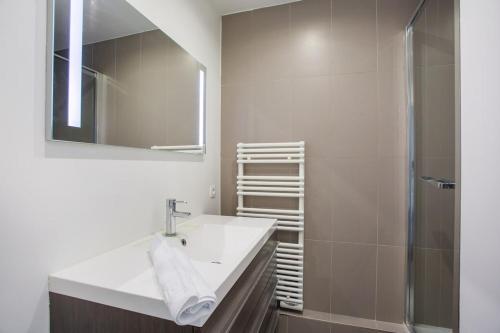 Appartement climatisé 1BR Triangle d'Or