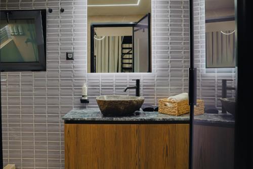 Elan Loft