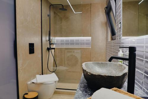 Elan Loft