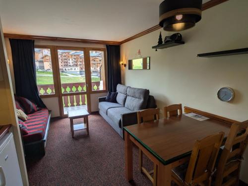 Appartement cosy, 4-5 pers, balcon sud, pistes et commerces à proximité