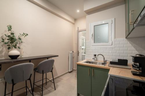 City Charm 1BR Apartment in Nea Smyrni by UPSTREET