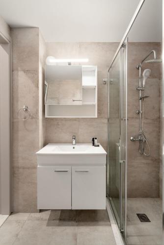 City Charm 1BR Apartment in Nea Smyrni by UPSTREET