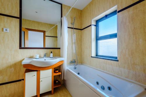 Apartment Praia Dona Ana