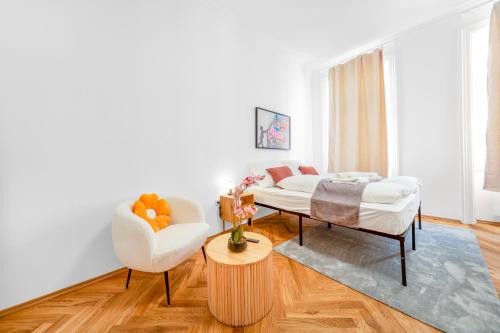 Modern studio, 14 minutes to the center, 2 people