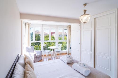 Cubo's Central Bright Marbella Apartment