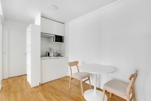 New apartment near Montparnasse in Paris 15