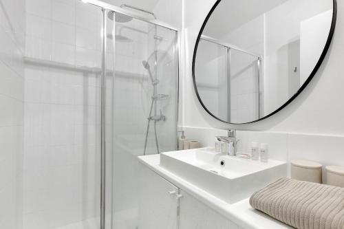 New apartment near Montparnasse in Paris 15