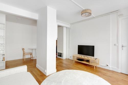 New apartment near Montparnasse in Paris 15