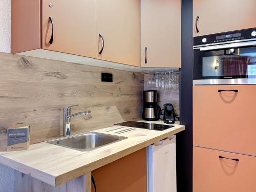 Apartment Le Hameau du Borsat - Val Claret-1 by Interhome