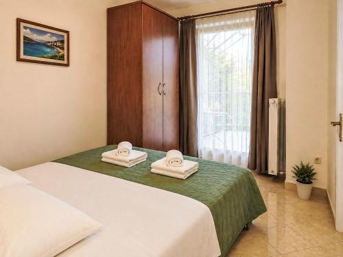 Apartment Ein Apartment im Ferienhaus Zweirosen by Interhome