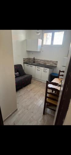 studio 50 m des plages