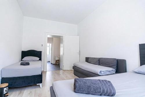 Budget-friendly Room 15 Min from Vienna
