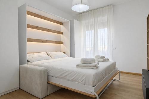San Siro Luminous Urban Home 3 AC&WiFi