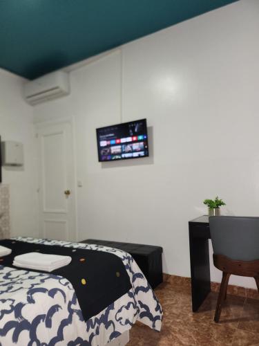 CH Catrachos Rooms