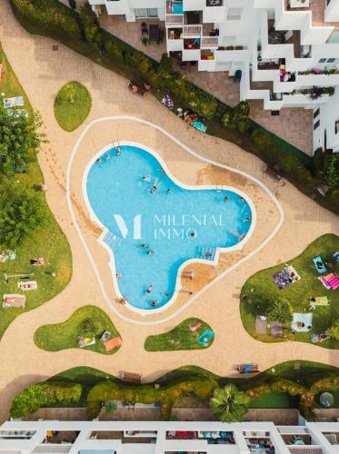 Milenial Immo - Exclusivo apartamento con piscina y vistas al canal