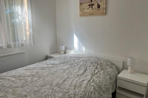 Flat With Swimming Pool Close To The Beach