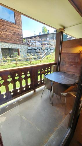 Central 2 bedroom Apartment With Outdoor Space