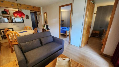 Central 2 bedroom Apartment With Outdoor Space