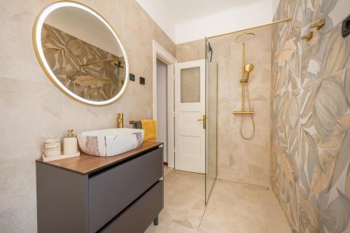 White House Luxury Suite - Split Center, Near Beach & Parking