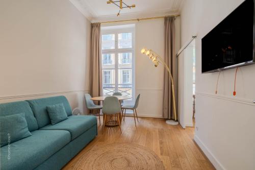Paris 1st Elegant Stay by Louvre Palais Royal