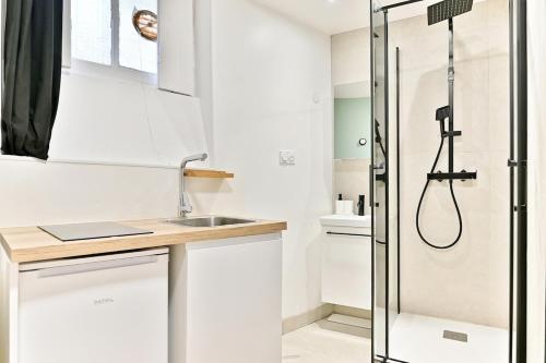 Small air-conditioned studio - Pereire