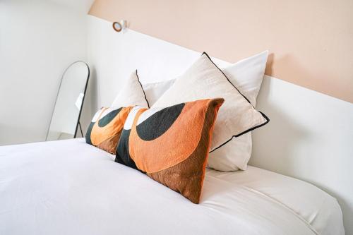 Quiet air-conditioned studio - close to Batignolles