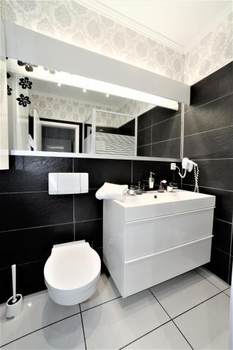 Koupelna v ubytování Ascot Hotel